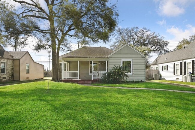 Photo - 4502 Rockwood Dr House