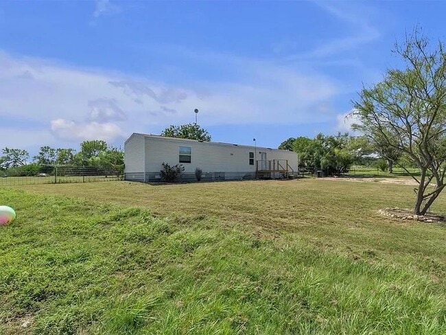 Photo - 618 Bylerpool Rd