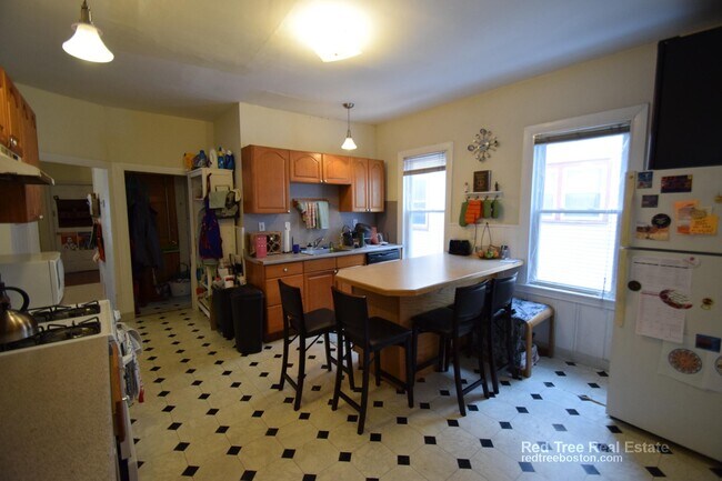 Photo - 36 Brackett St Unit 2