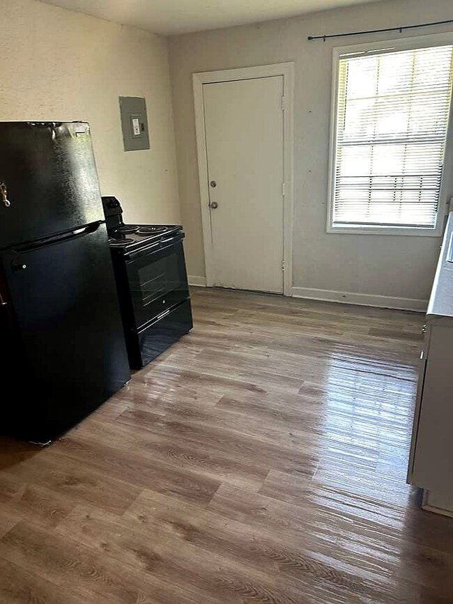 Photo - 330 W 26th St Unit 332