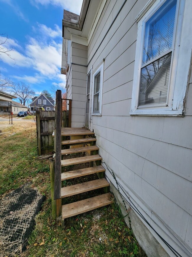 Photo - Spacious 2-Bedroom, 1-Bathroom Home AVAILABLE NOW!!