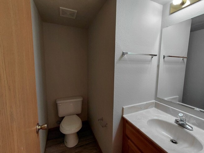 Photo - 24990 Scenic Dr Unit 24990 Scenic Dr. B