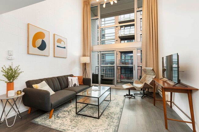 Chic Urban Living in Downtown Seattle - Chic Urban Living in Downtown Seattle Condo Unit #410