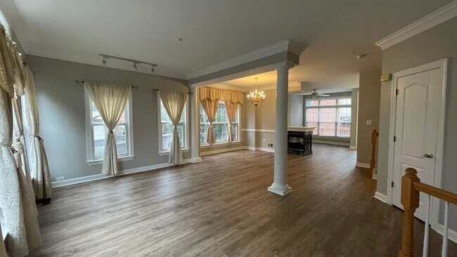 Photo - Classy 3 BR/2.5 BA EOG Townhome in Rockville!