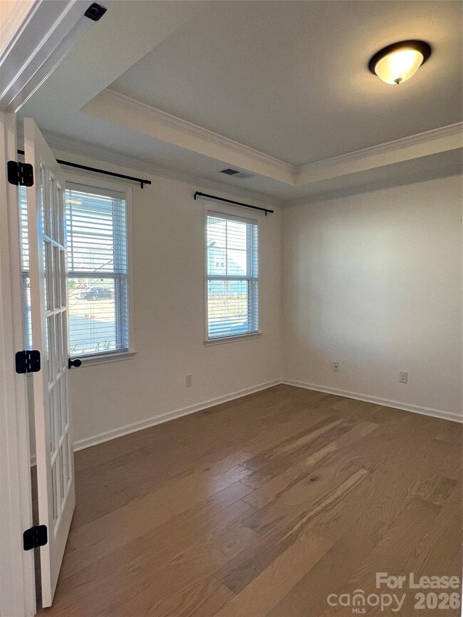 Photo - 5016 Britannia Blvd