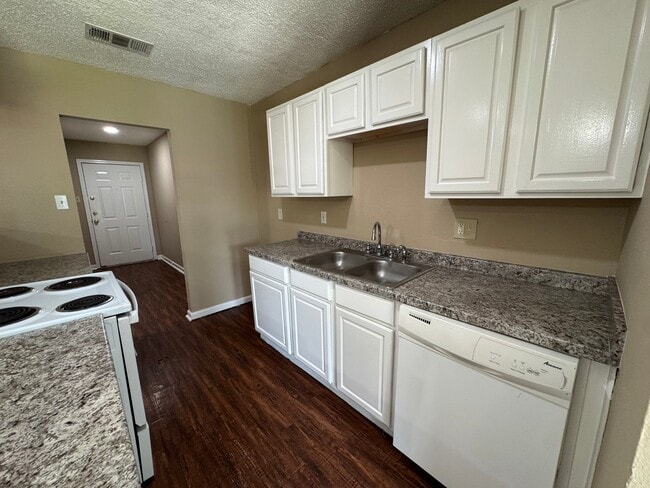 Photo - 17519 Poppy Trails Ln
