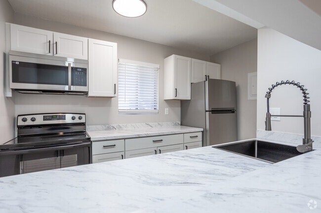 Interior Photo - Osprey Landing