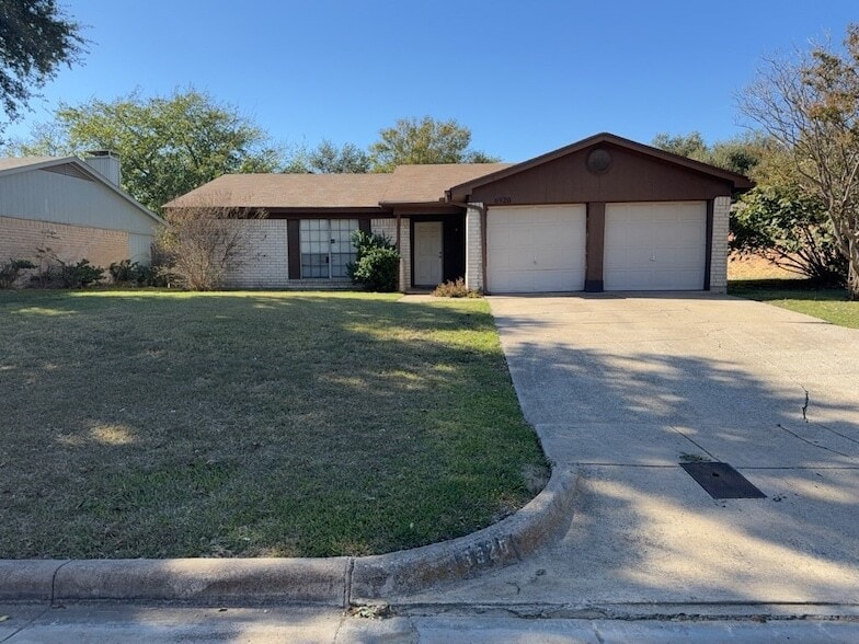 Photo - 6920 Misty Meadow Dr S