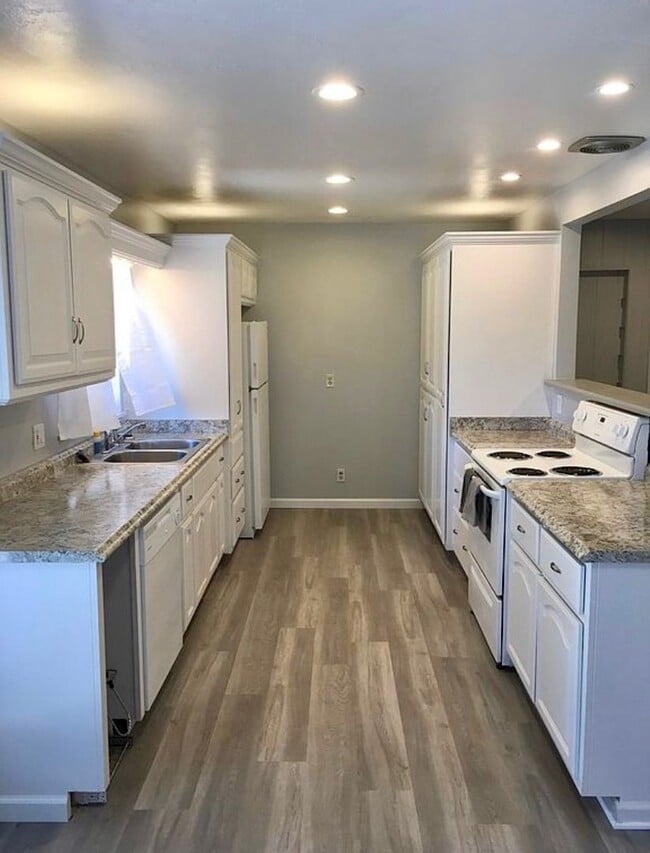 Photo - Beautifully upgraded interior, one dog considered.