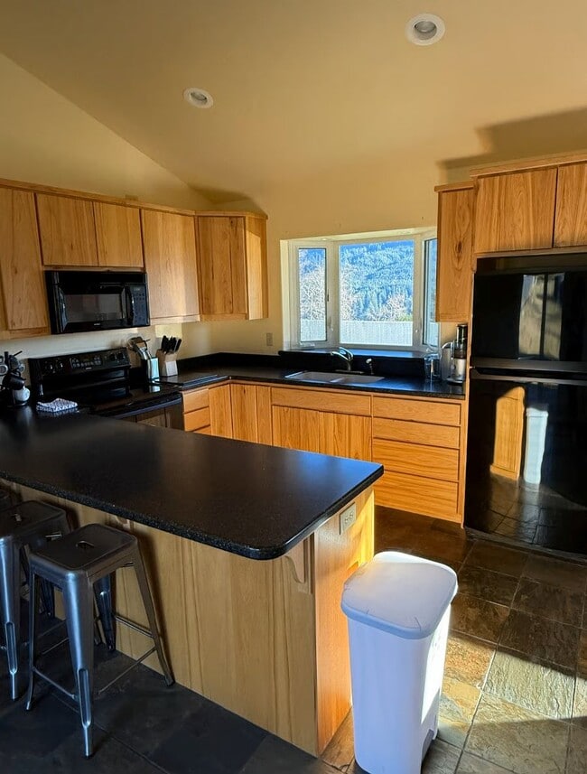 Photo - 17561 Gardner Ridge Rd