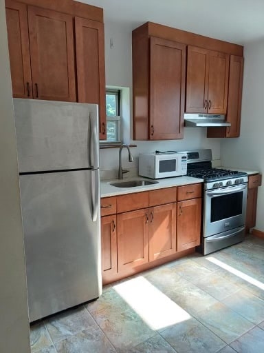 Building Photo - 5470 Post Rd Unit 2