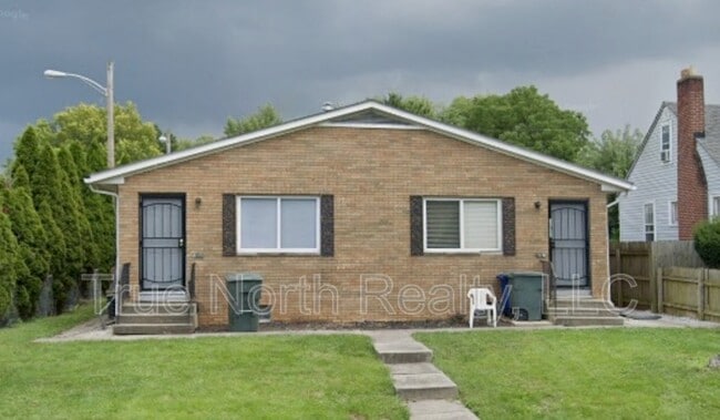 Building Photo - 2918 Cleveland Ave Unit Apt B