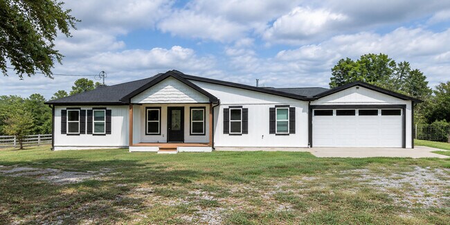 1503 Cornersville Hwy