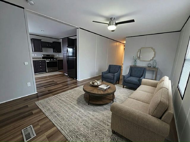 Photo - 241 Bunting Ln