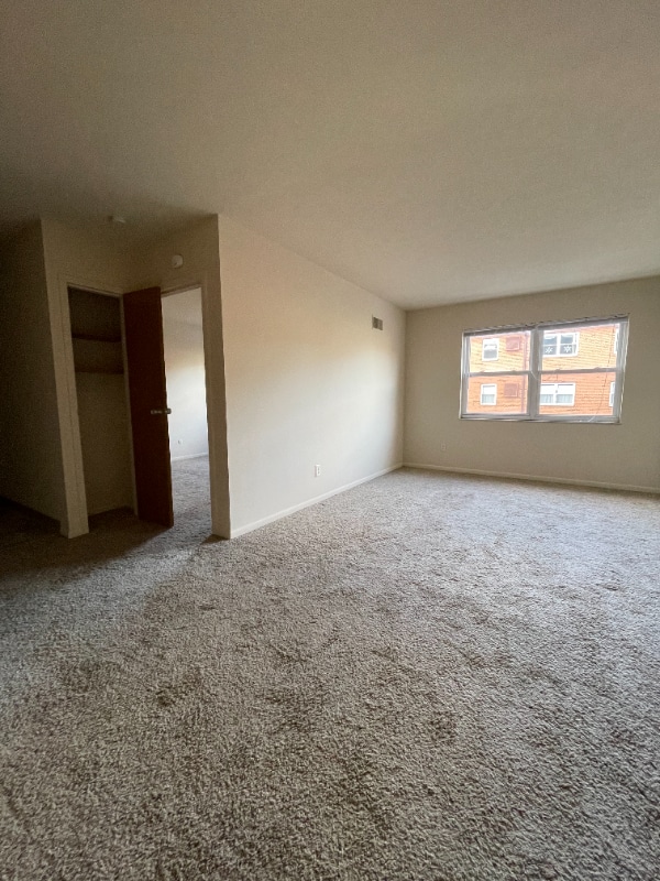 Photo - 1350 King Ave Unidad 105