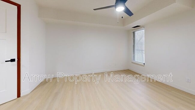 Photo - 205 E Arbor Ave