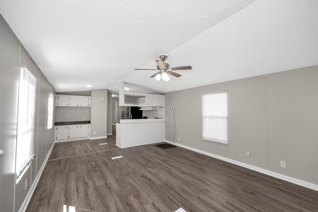 Photo - 415 W Limestone Rd Unit 10