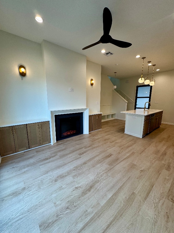 Photo - 3010 N Main St Unit 1