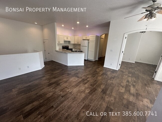 Photo - 3854 Garonne Ave