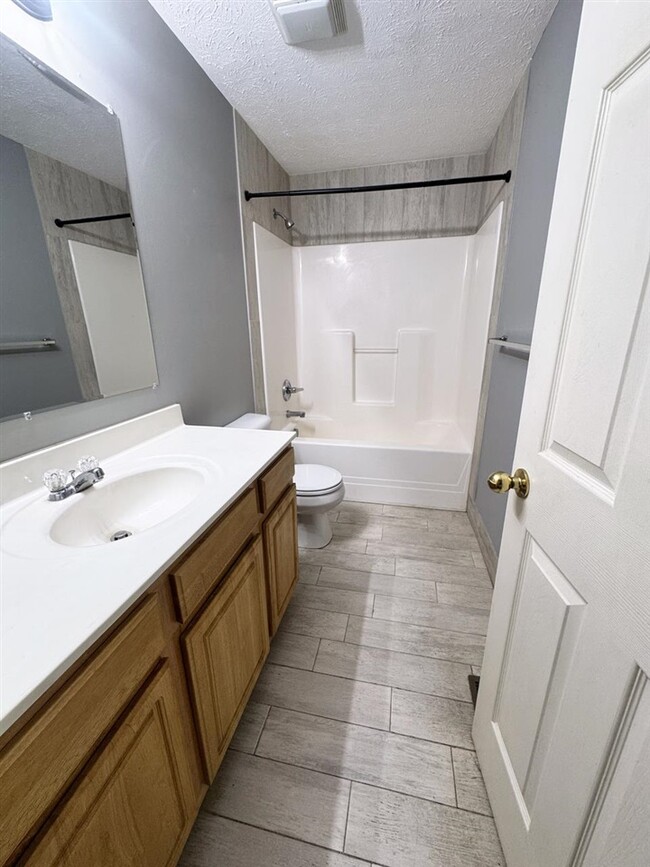 Photo - 377 Kenlee Cir
