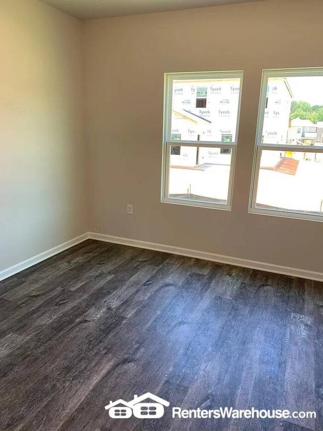 Photo - Spacious 4-bedroom home with large loft!