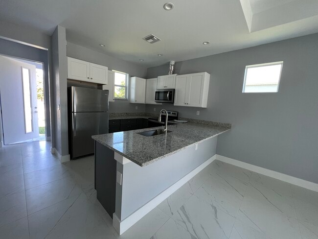 Photo - 5442 Hardee St