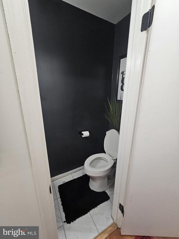 Photo - 511 Mt Lubentia W