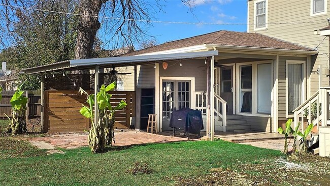 Photo - 609 N Ash St