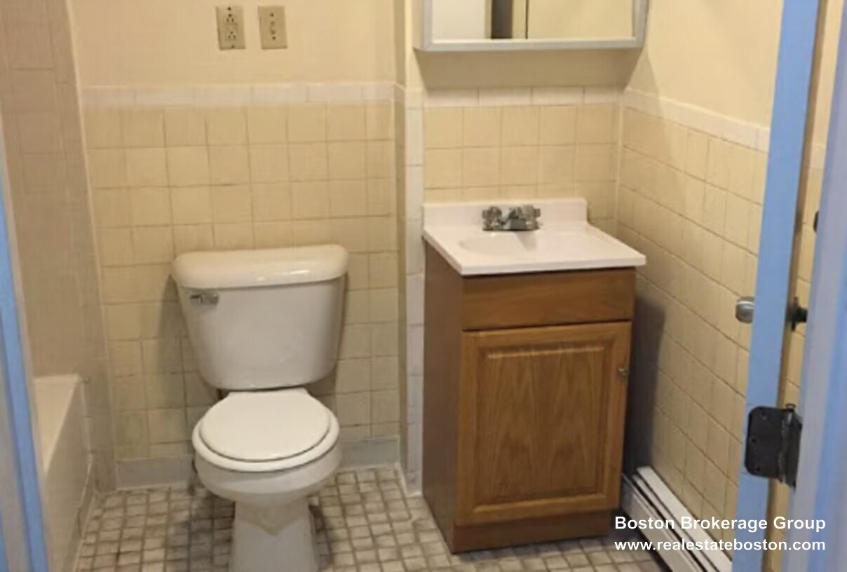 Photo - 9 Ruggles St Unit 5