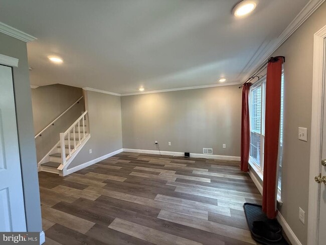 Photo - 28 Drewes Ct