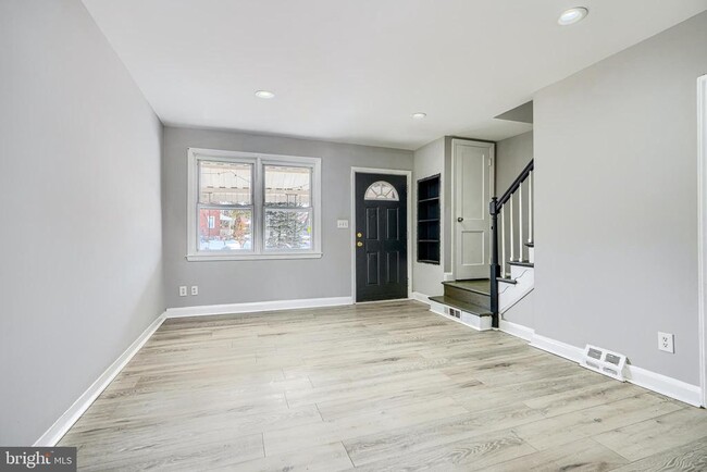 Photo - 165 Hampshire Rd