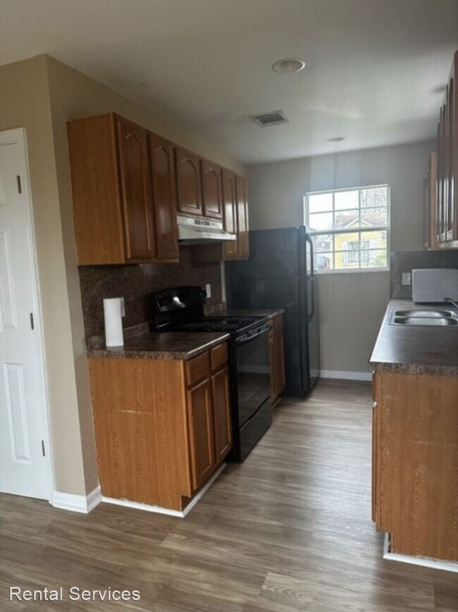 3 br, 1.5 bath House 1790 Hebert Street House Rental in Beaumont