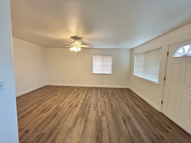 Photo - 1206 West St