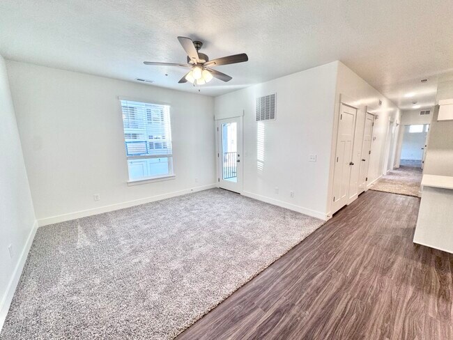 Photo - 4655 Alder Dr