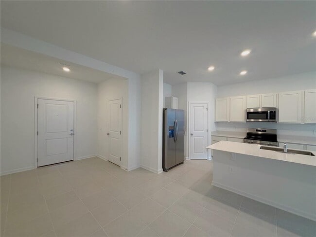 Photo - 618 Poppy Ln