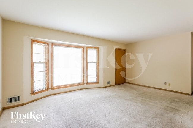 Photo - 9303 E 81st Terrace