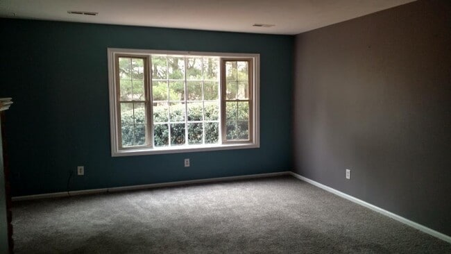 Photo - Beautifully Renovated Townhome at The Forest