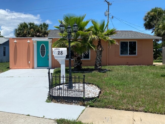 Building Photo - Adorable Beachside Bungalow in Ormond by the Sea