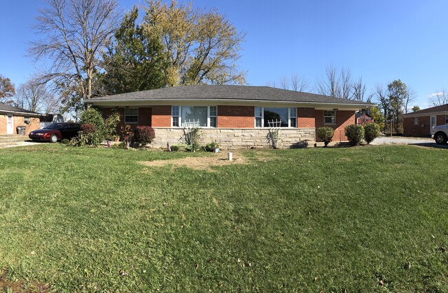 Duplex Exterior - 3612 Diane Ln Casa