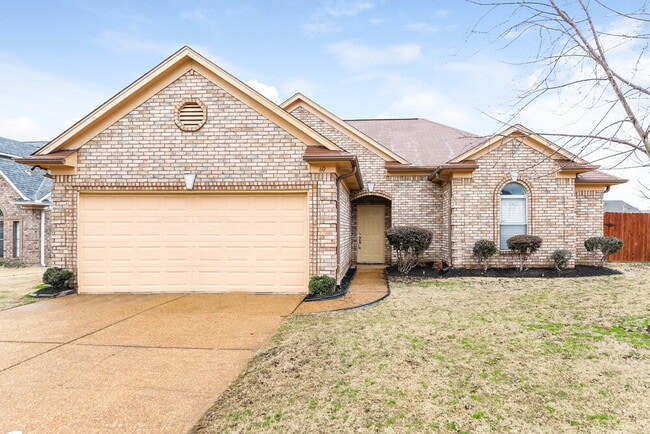 Building Photo - 60 Penny Ln