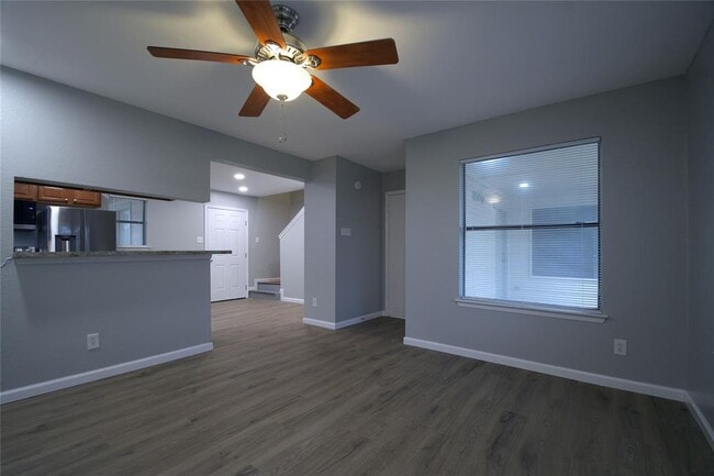 Photo - 3007 W Slaughter Ln