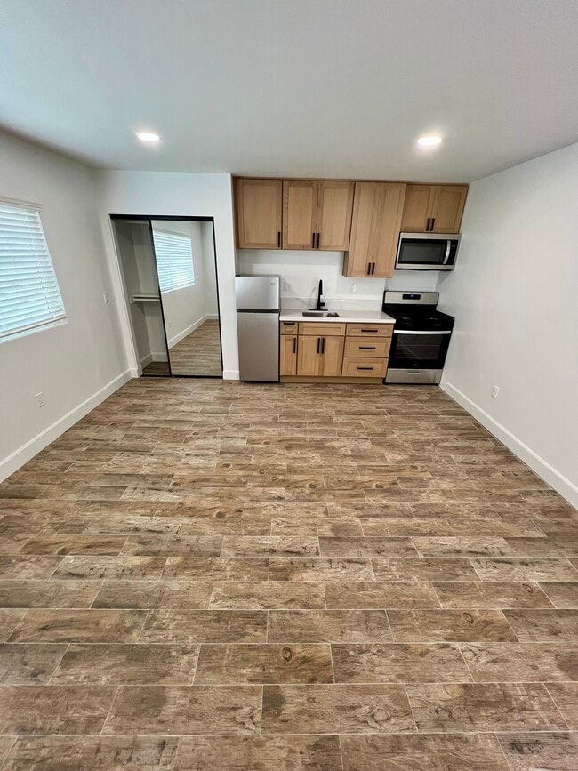 Photo - 1739 Monterey Blvd Unit Hermosa Beach Studio