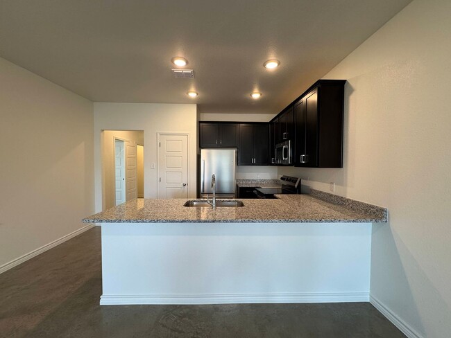 Photo - 636 Pacific Crest Trl Unit B