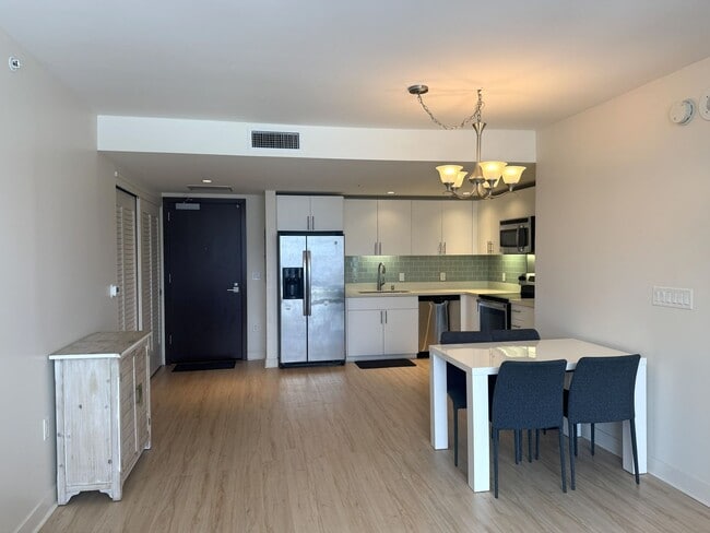 Photo - 888 Kapiolani Blvd Unit 2411
