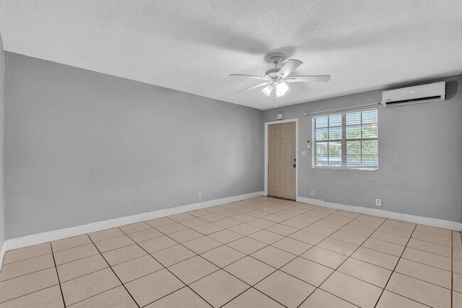 626 SW 14th Ave Unit 212