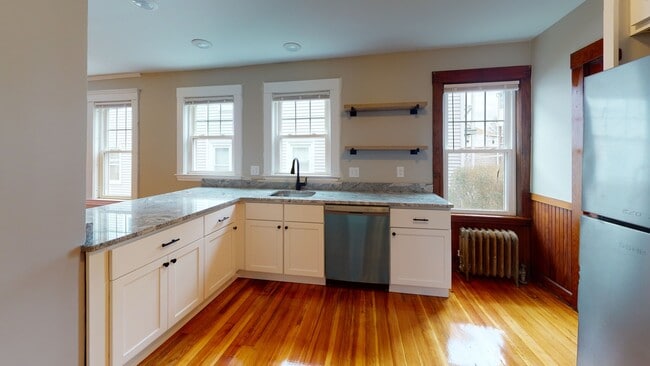 Photo - 67 Sterling St