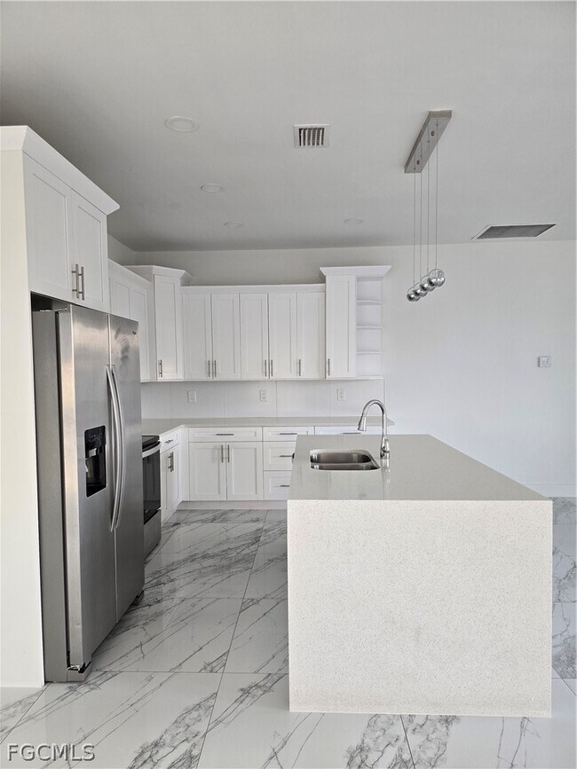 Photo - 2916 Nelson Rd N