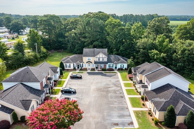 Sterling Pointe Apartments