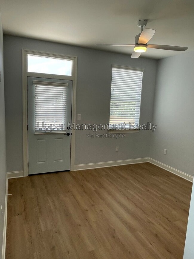 Photo - 3418 Third Street Unit 3418