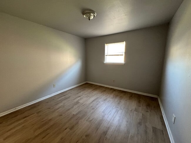 Photo - 611 Sunset Ln Unit A